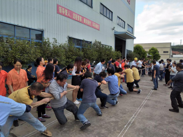 “高效、競(jìng)爭(zhēng)、協(xié)作、團(tuán)結(jié)”——南方鋁業(yè)第三屆秋季運(yùn)動(dòng)會(huì)圓滿成功