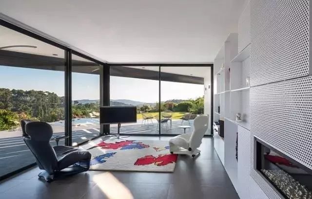 鋁加工產(chǎn)業(yè)鏈向高端化邁進(jìn) 企業(yè)該如何突破前進(jìn)？